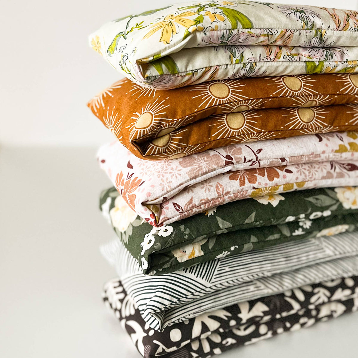 Hot & Cold Therapy Neck Wrap - Autumn Floral Glow