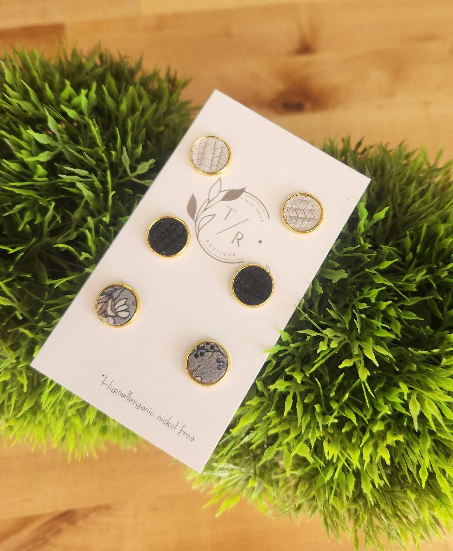 Triple Leather button sets