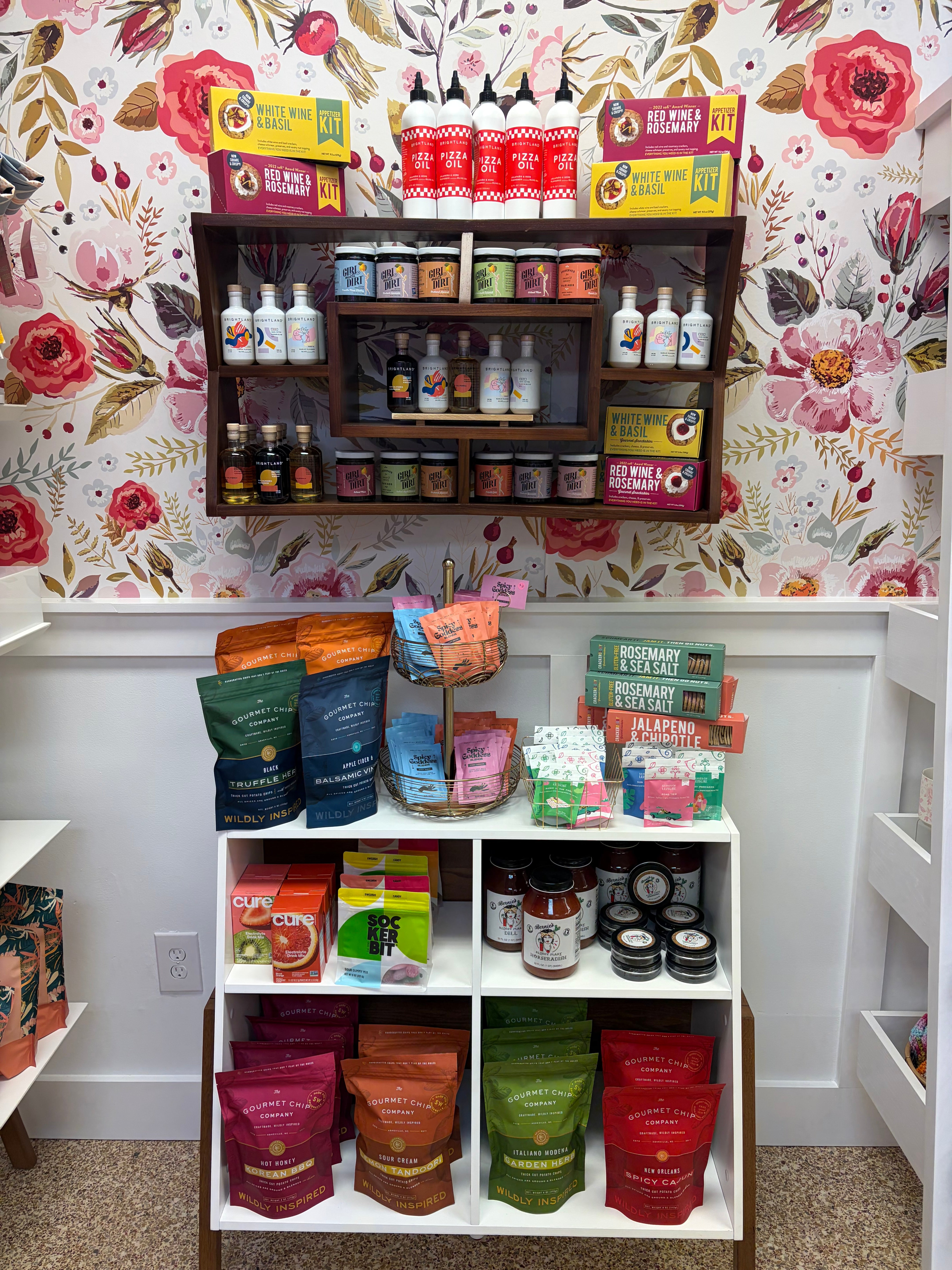 Sips + Snacks – The Women Collective