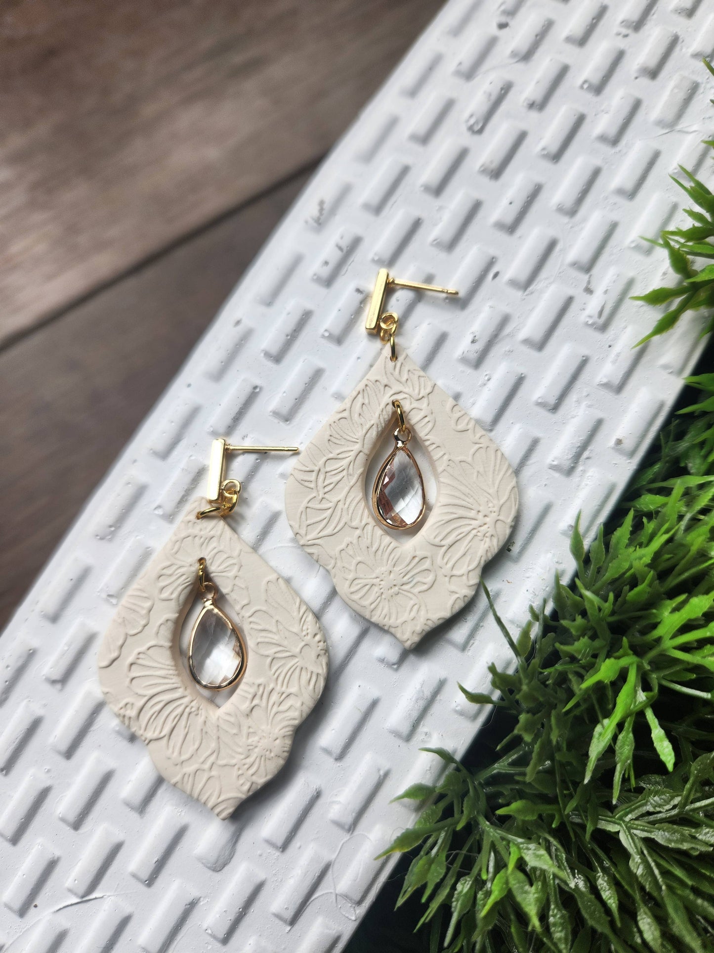 Willow| Floral clay earring with crystal teardrop