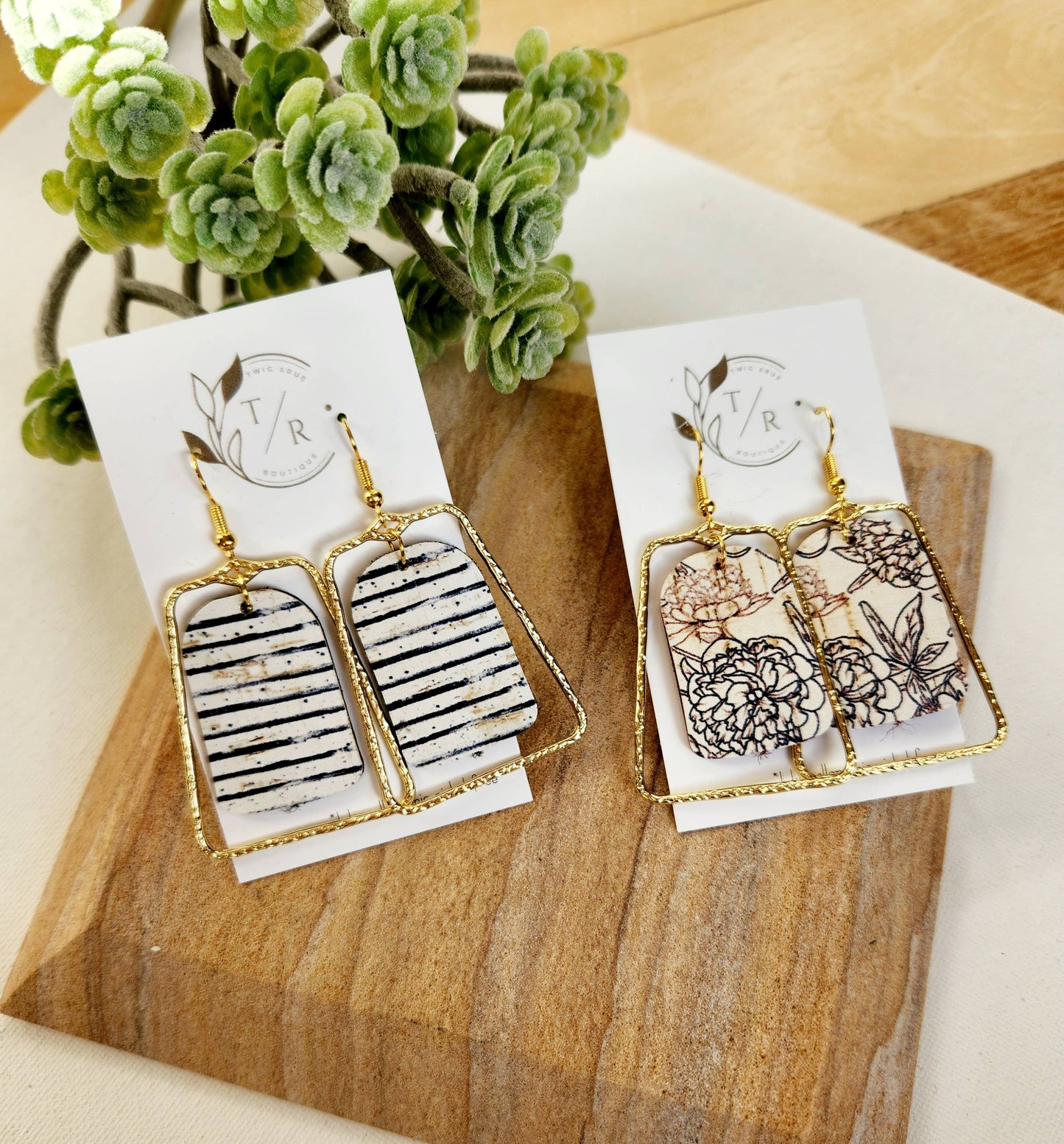 Chloe|  Black & White collection, leather and gold statement