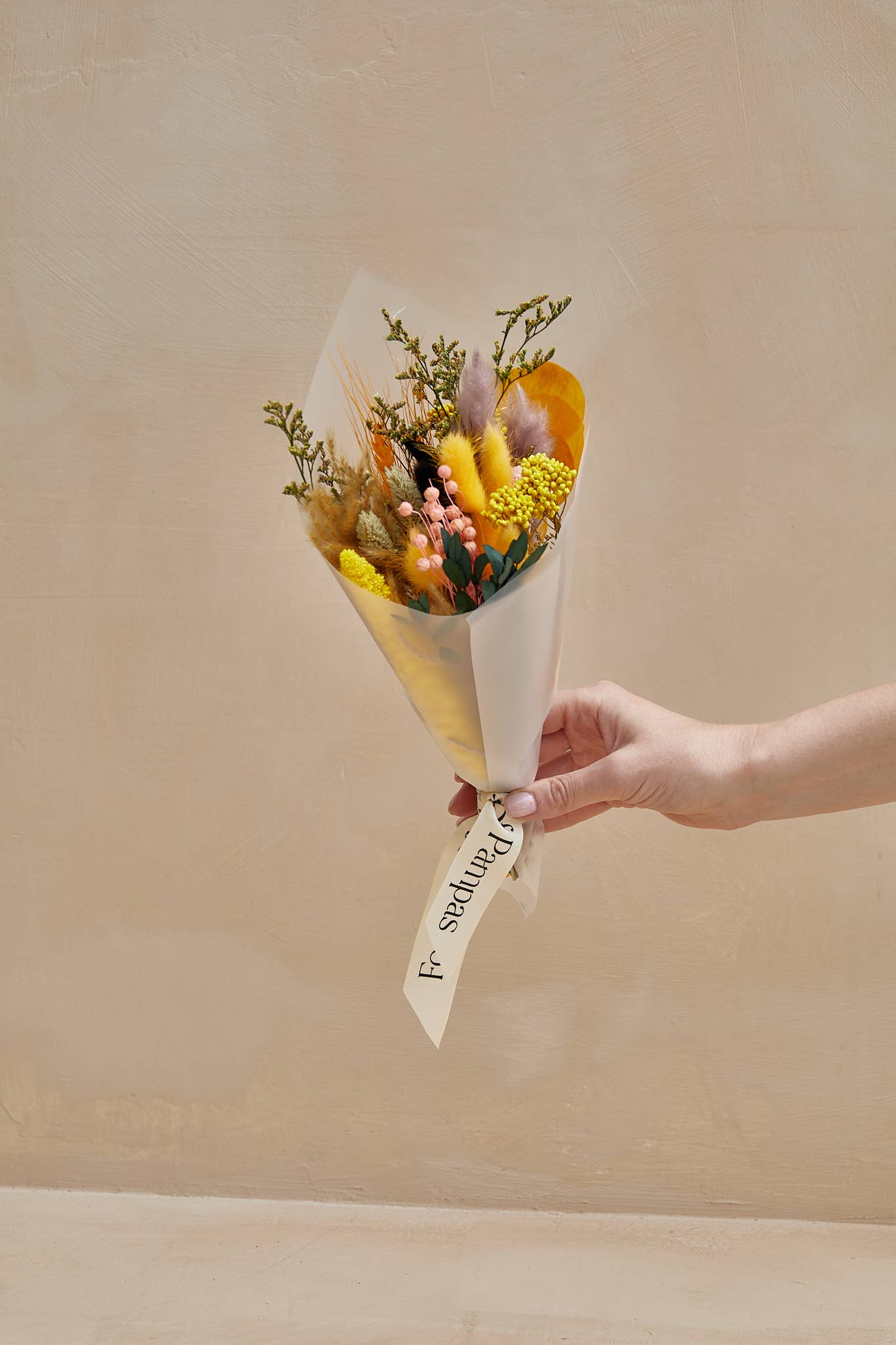 Small Dried Flower Bouquets - Beige