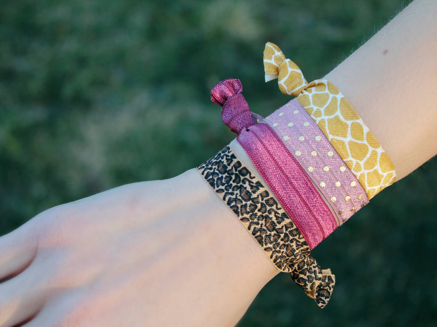 Hair Tie Card | Petal peach