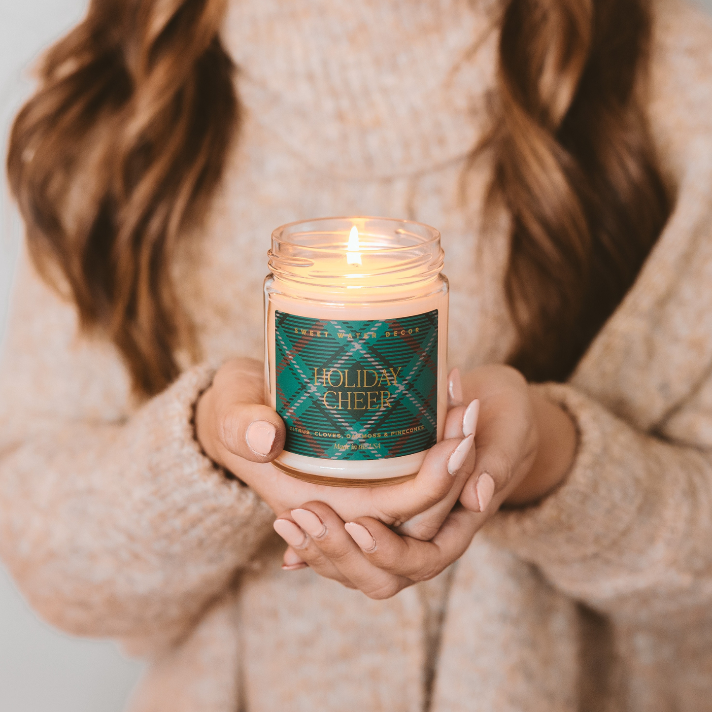 Holiday Cheer Pattern 9 oz Soy Candle