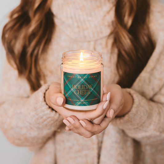 Holiday Cheer Pattern 9 oz Soy Candle